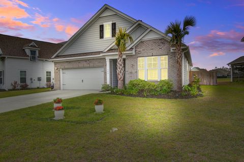 Photo of 349 Long Pier Street, Summerville, SC 29486 (MLS # 26008427)