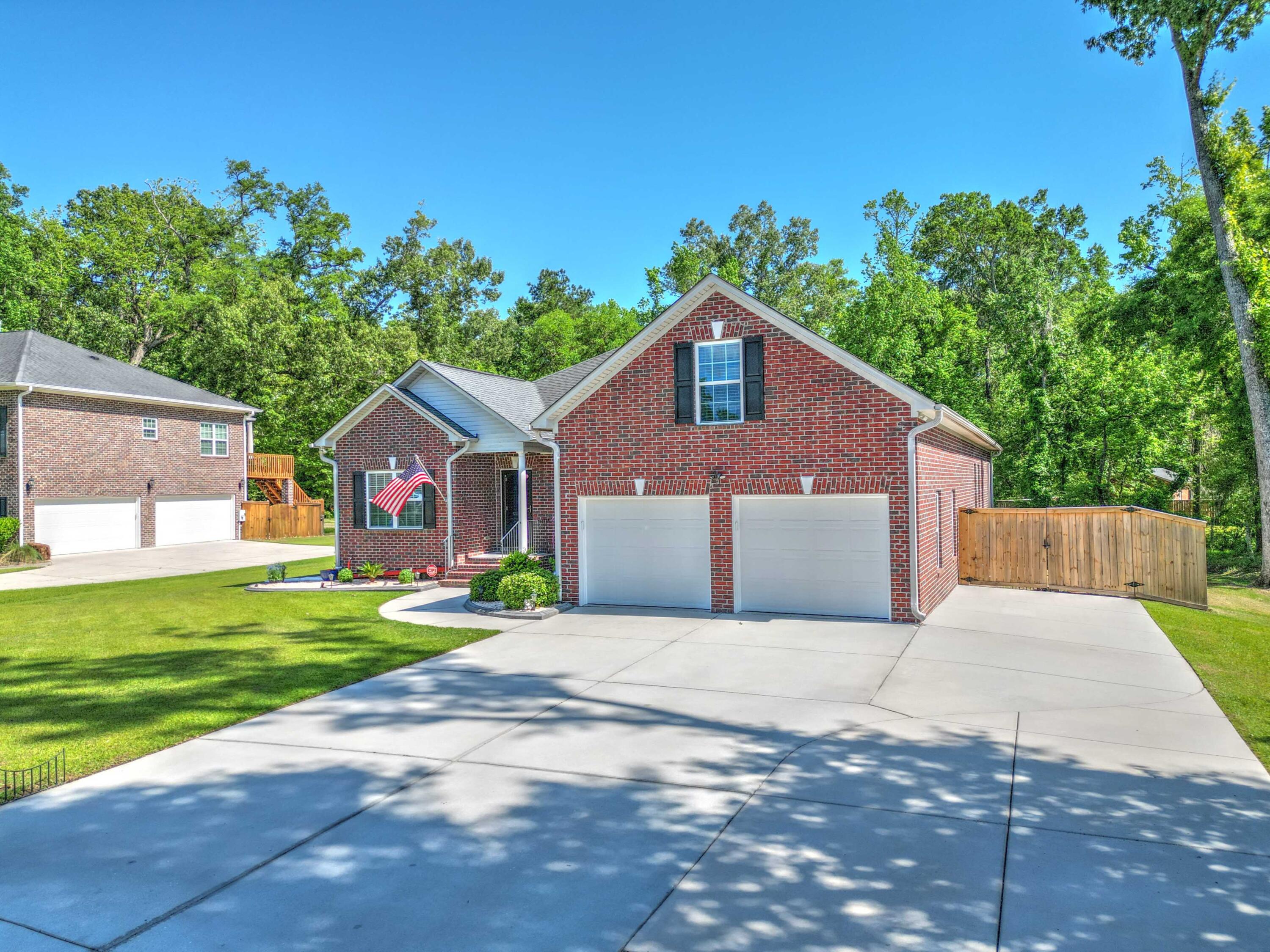 5547 Crescent View Drive