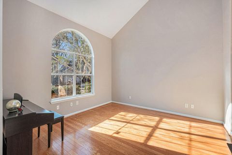 A home in North Charleston