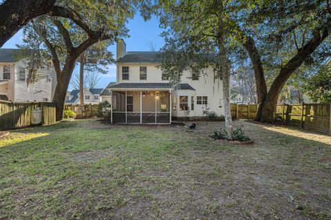 A home in North Charleston