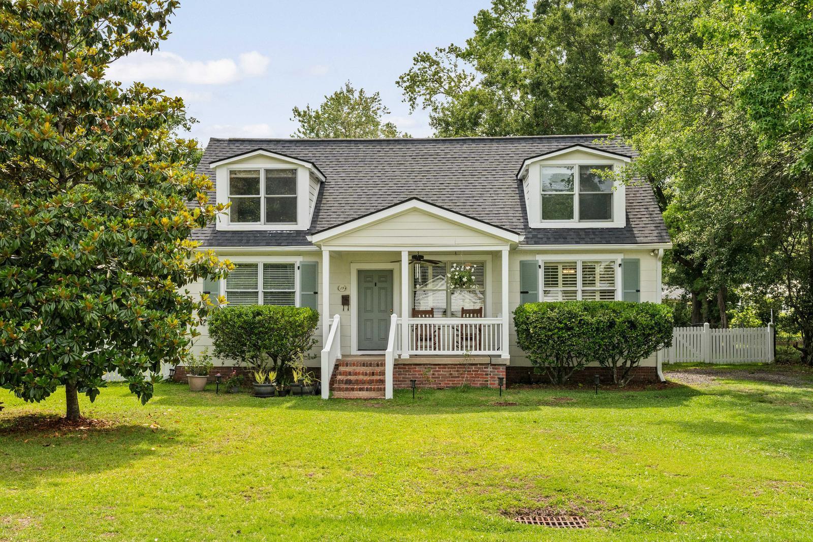 19 Avondale Avenue