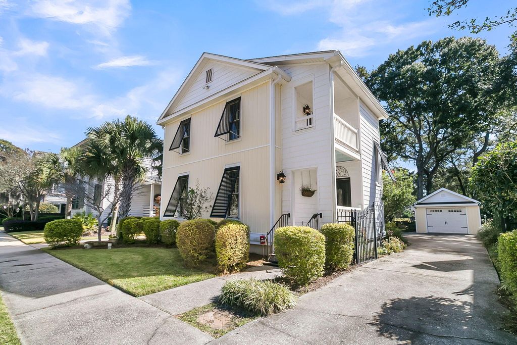 Photo of 1050 Loyalist Lane, Mount Pleasant, SC 29464 (MLS # 25028707)