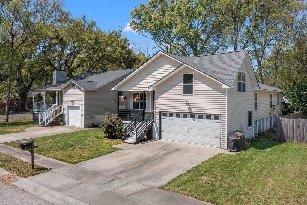 Photo of 2104 Razorback Lane, Charleston, SC 29414 (MLS # 26009091)