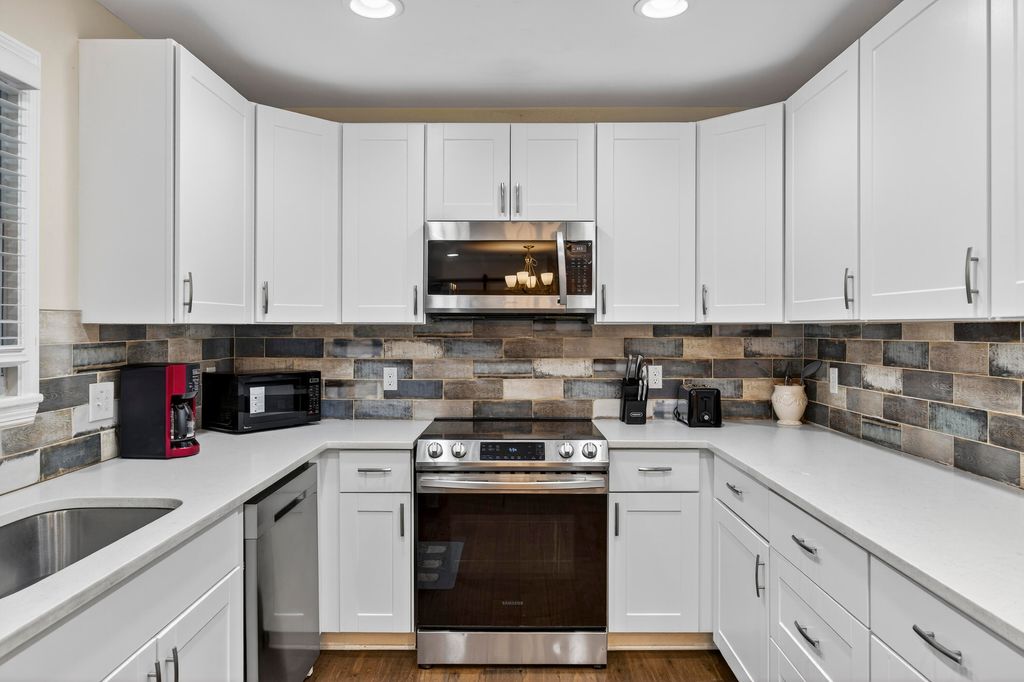 Photo of 112 Pullman Avenue, Summerville, SC 29486 (MLS # 26014380)
