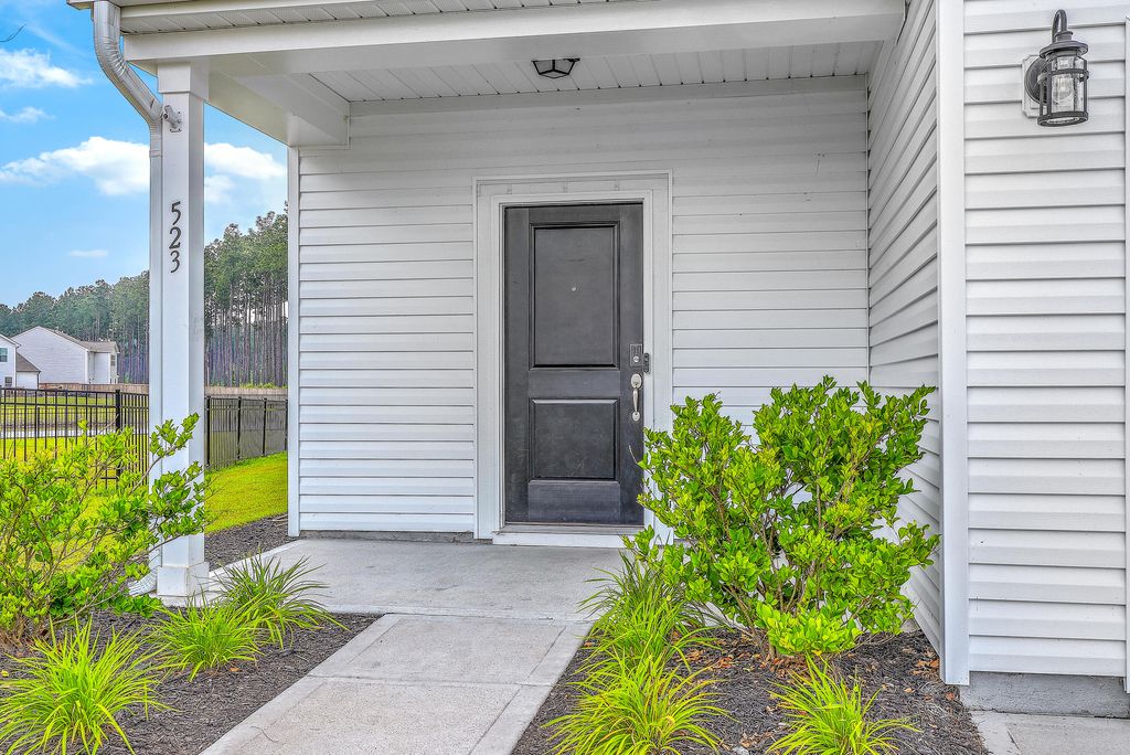 Photo of 523 Purple Finch Road, Summerville, SC 29486 (MLS # 25015665)