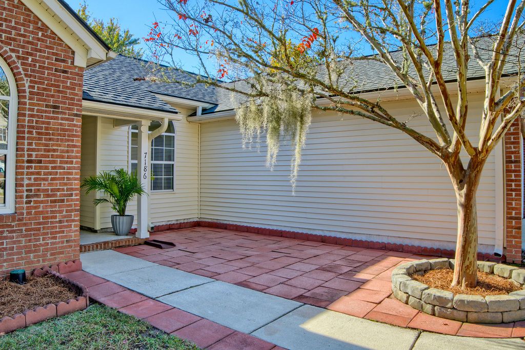 Photo of 7186 Windmill Creek Road, Charleston, SC 29414 (MLS # 25030518)