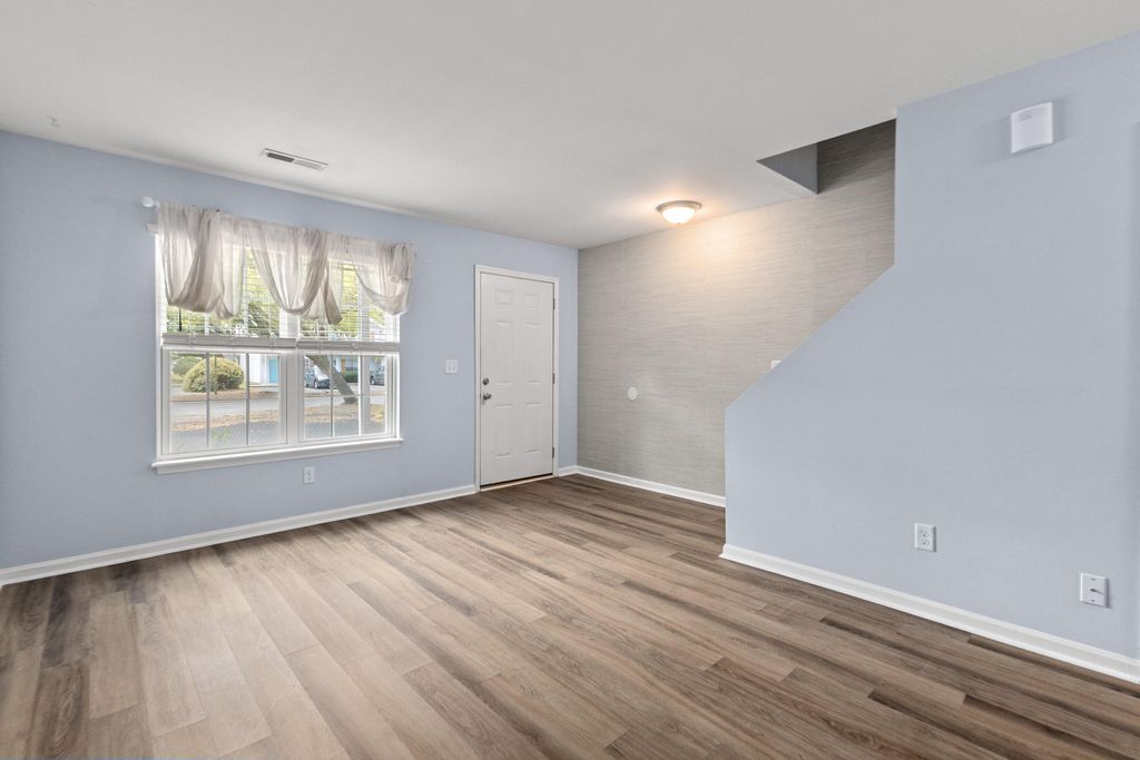 Photo of 1521 Nantahala Boulevard, Mount Pleasant, SC 29464 (MLS # 26009424)