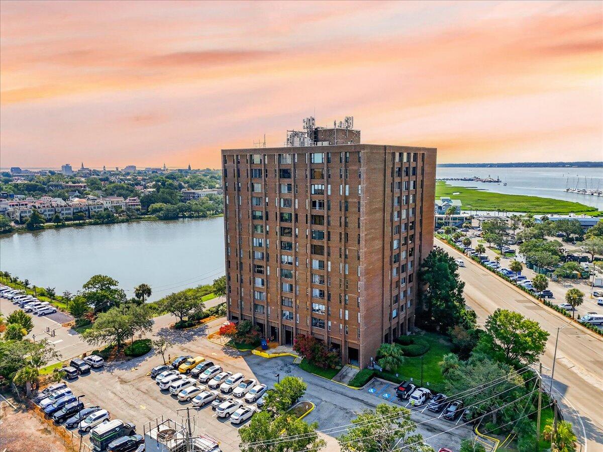 14 Lockwood Drive Unit Apt 10i, Charleston, SC, 29401