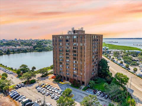 Photo of 14 Lockwood Drive #Apt 10i, Charleston, SC 29401 (MLS # 26021972)