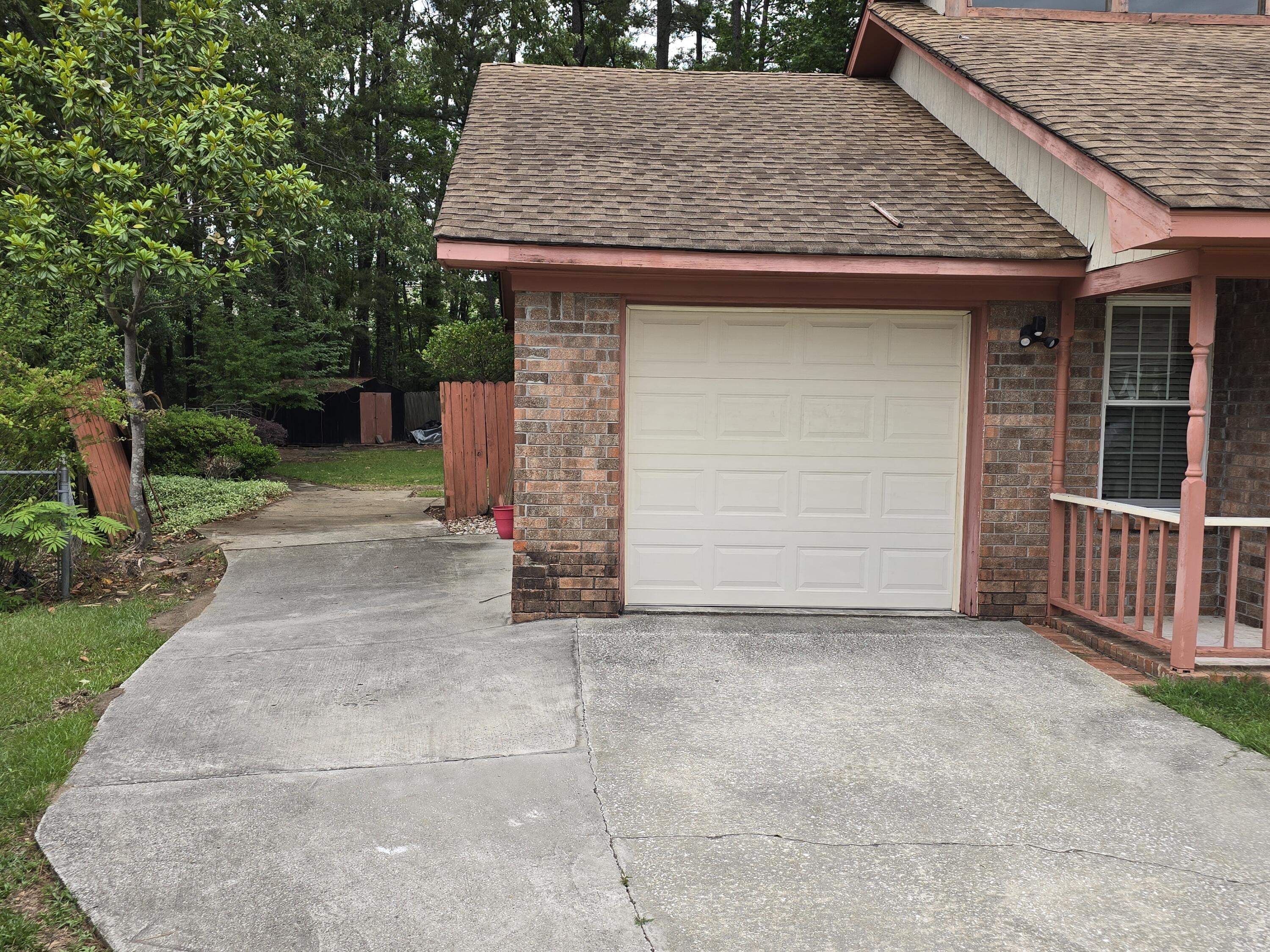 407 Hunt Court