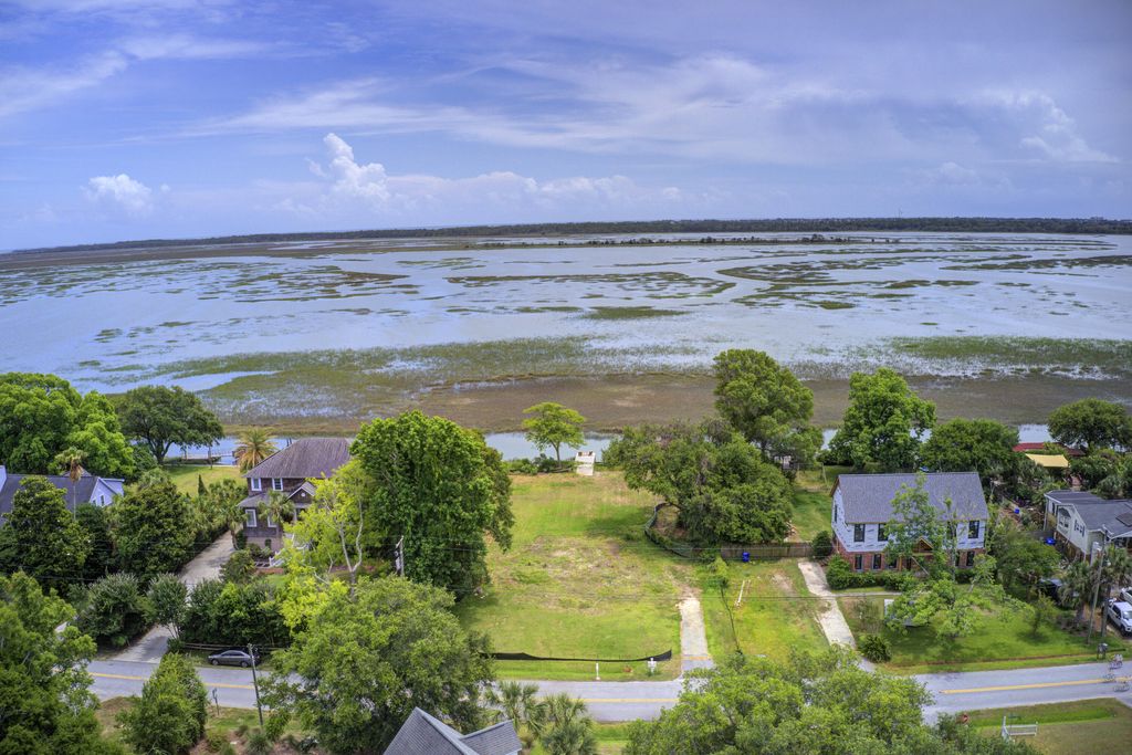 Photo of 1379 Battalion Drive, Charleston, SC 29412 (MLS # 26015095)