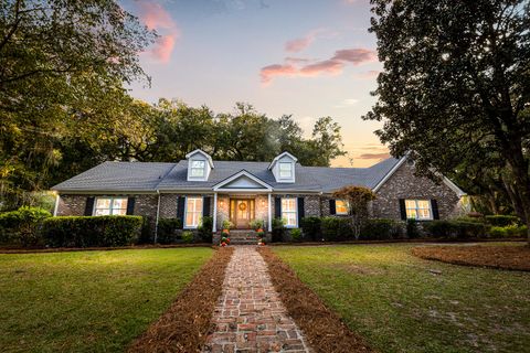 Photo of 103 President Circle, Summerville, SC 29483 (MLS # 25027233)