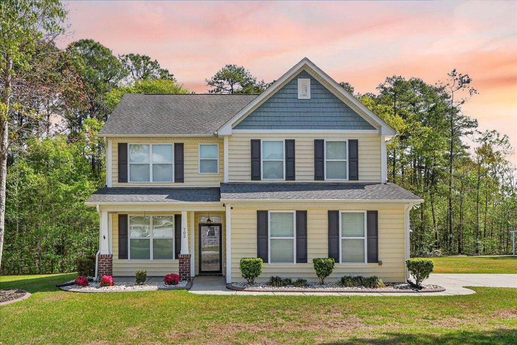 Photo of 702 Tierra Loop, Summerville, SC 29483 (MLS # 26009478)