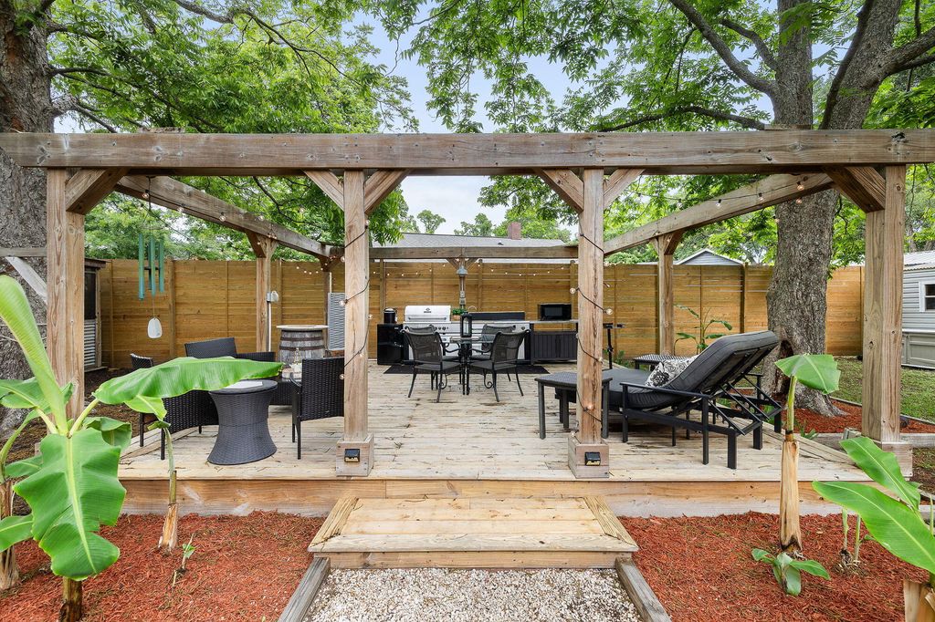 Photo of 1208 Merganser Court, Mount Pleasant, SC 29464 (MLS # 26014986)