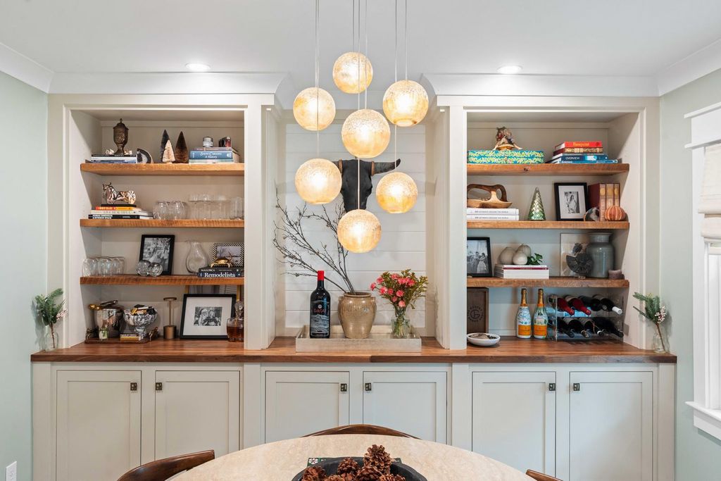 Photo of 333 Canterbury Road, Charleston, SC 29407 (MLS # 25032298)