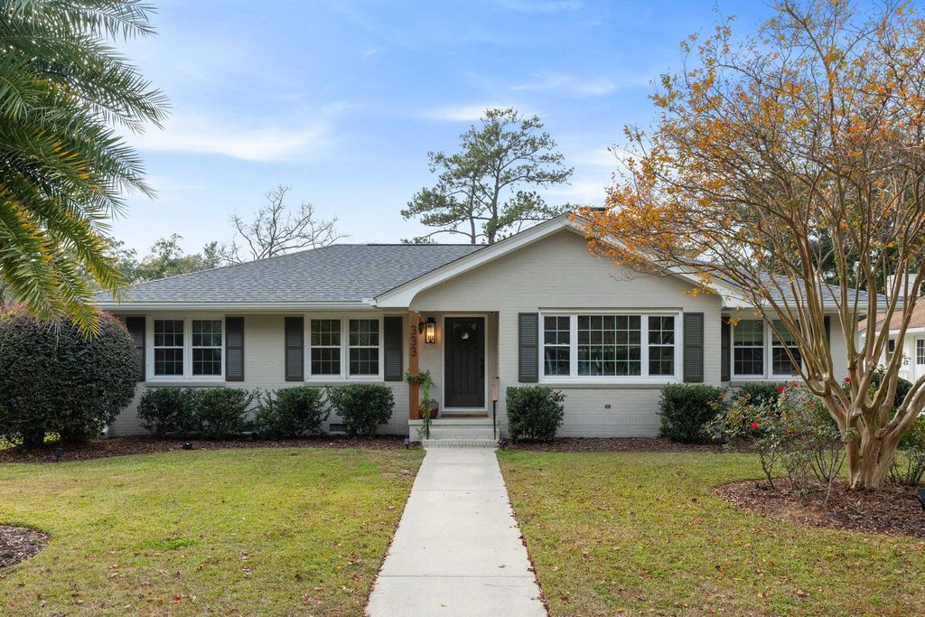 Photo of 333 Canterbury Road, Charleston, SC 29407 (MLS # 25032298)
