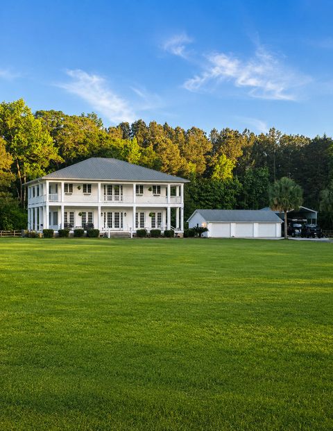 Photo of 164 Sparrow Road, Saint George, SC 29477 (MLS # 26014630)