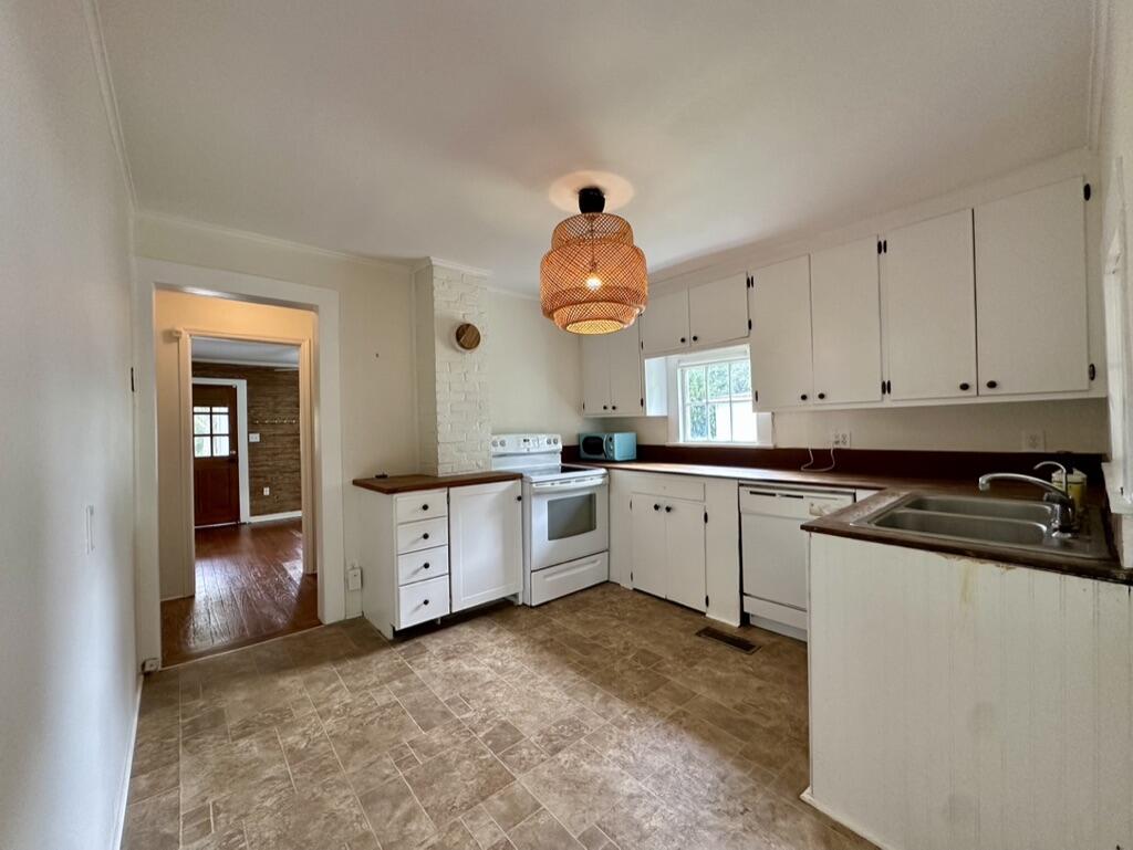 409 Station 22 1/2 Street