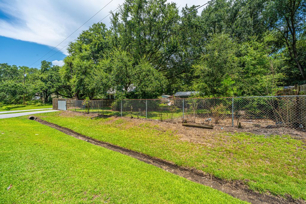 Photo of 1543 Keswick Drive, Johns Island, SC 29455 (MLS # 25021024)