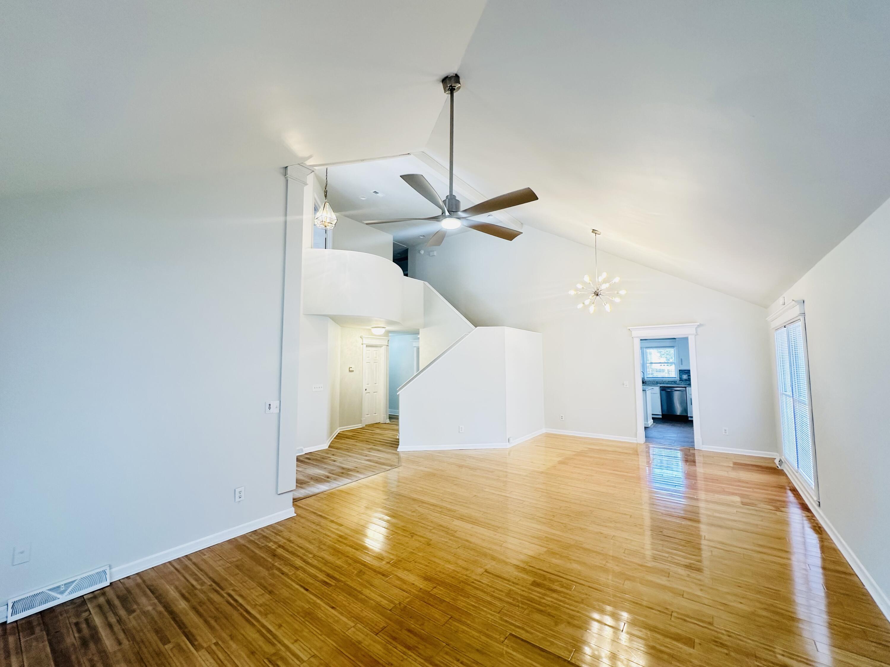 112 Mansfield Boulevard
