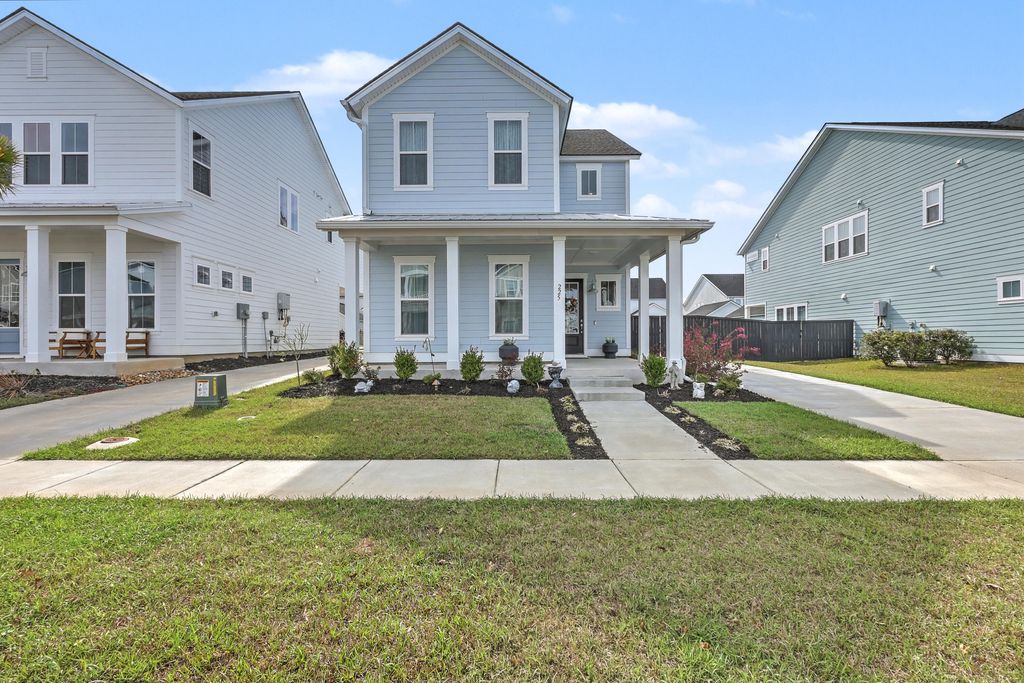 Photo of 225 Witherspoon Street, Summerville, SC 29486 (MLS # 26008440)