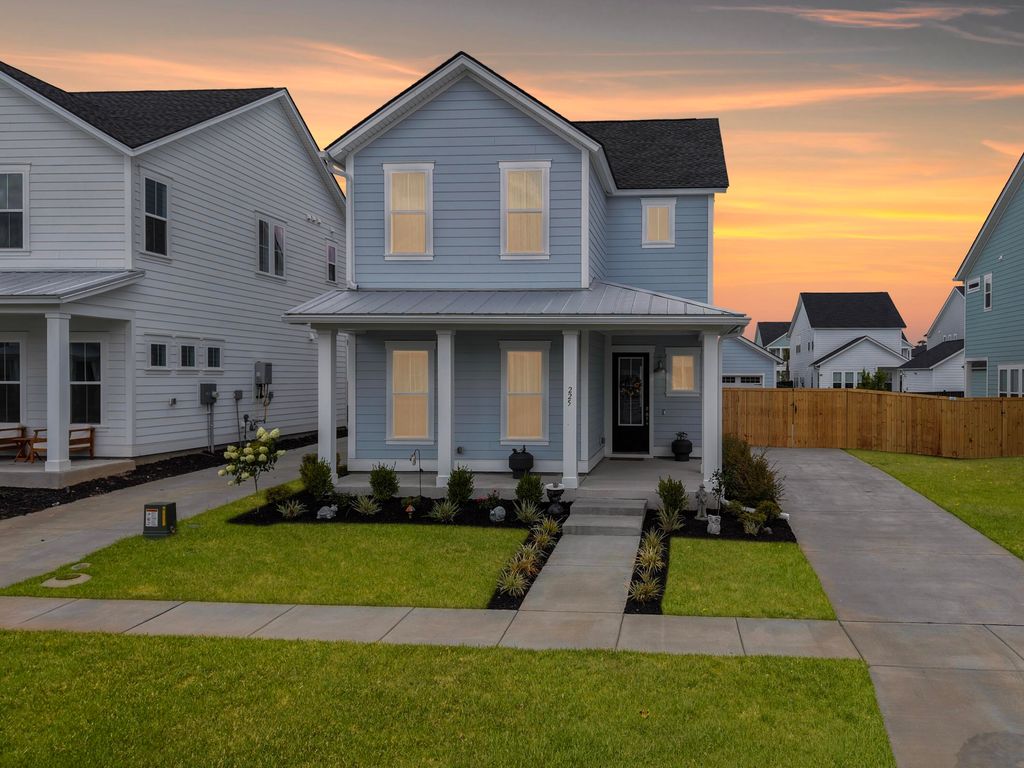 Photo of 225 Witherspoon Street, Summerville, SC 29486 (MLS # 26008440)