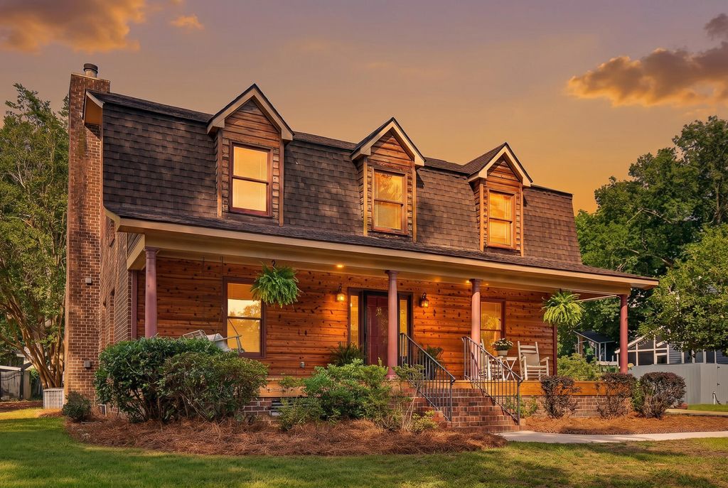 Photo of 800 Milldenhall Road, Mount Pleasant, SC 29464 (MLS # 26017581)
