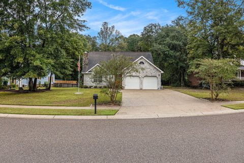 Photo of 1530 Sterling Oaks Drive, Moncks Corner, SC 29461 (MLS # 25027919)
