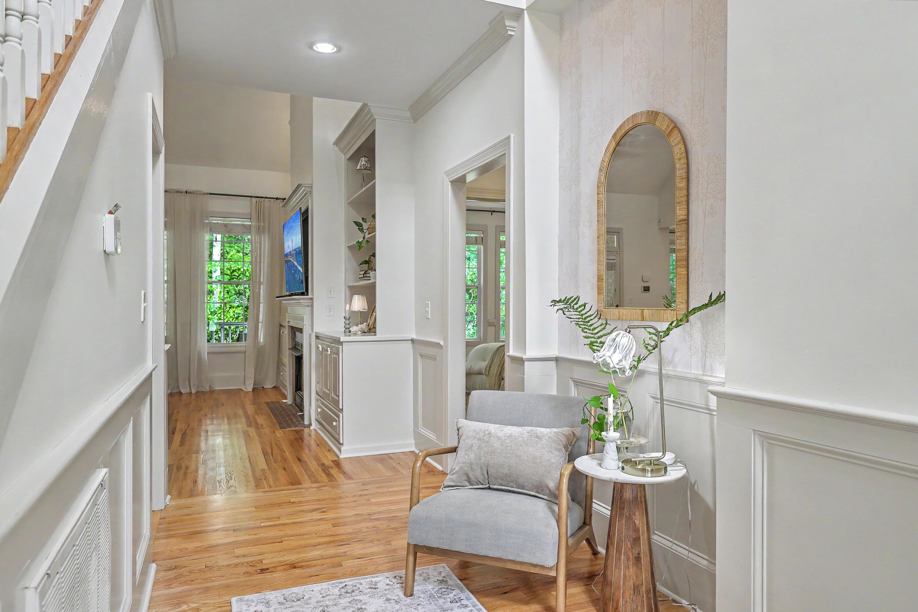 8631 Woodland Walk