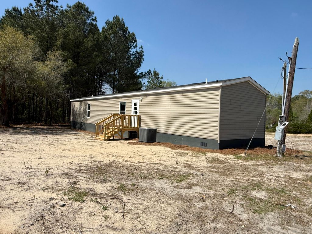 Photo of 115 Leslie Circle, Orangeburg, SC 29115 (MLS # 26008922)