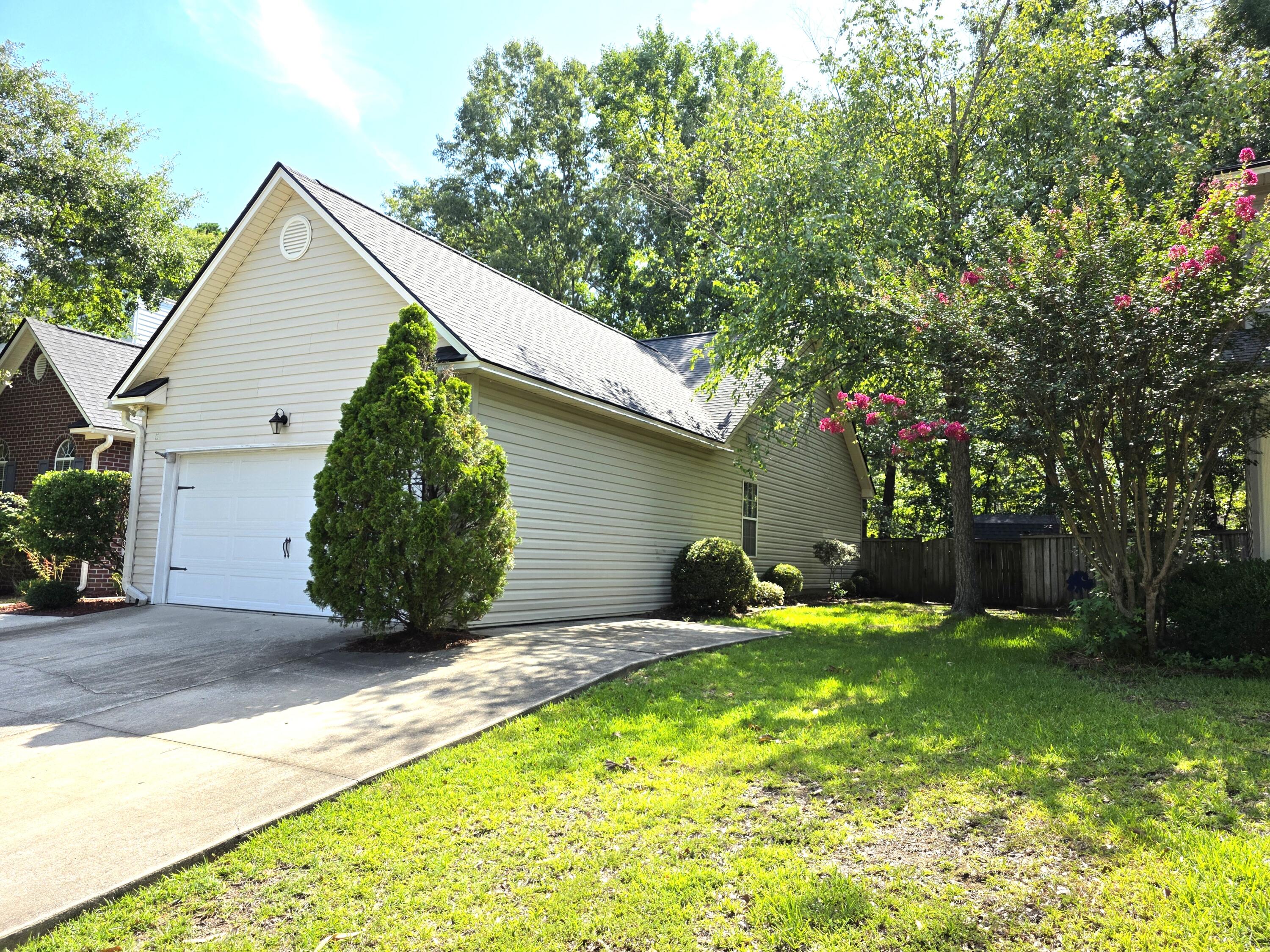 108 N Pembroke Drive