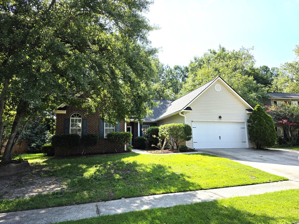 Photo of 108 N Pembroke Drive, Goose Creek, SC 29445 (MLS # 26020379)