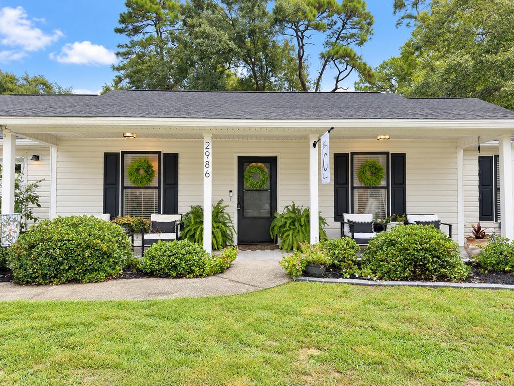 Photo of 2986 Blackfish Road, Johns Island, SC 29455 (MLS # 26026811)