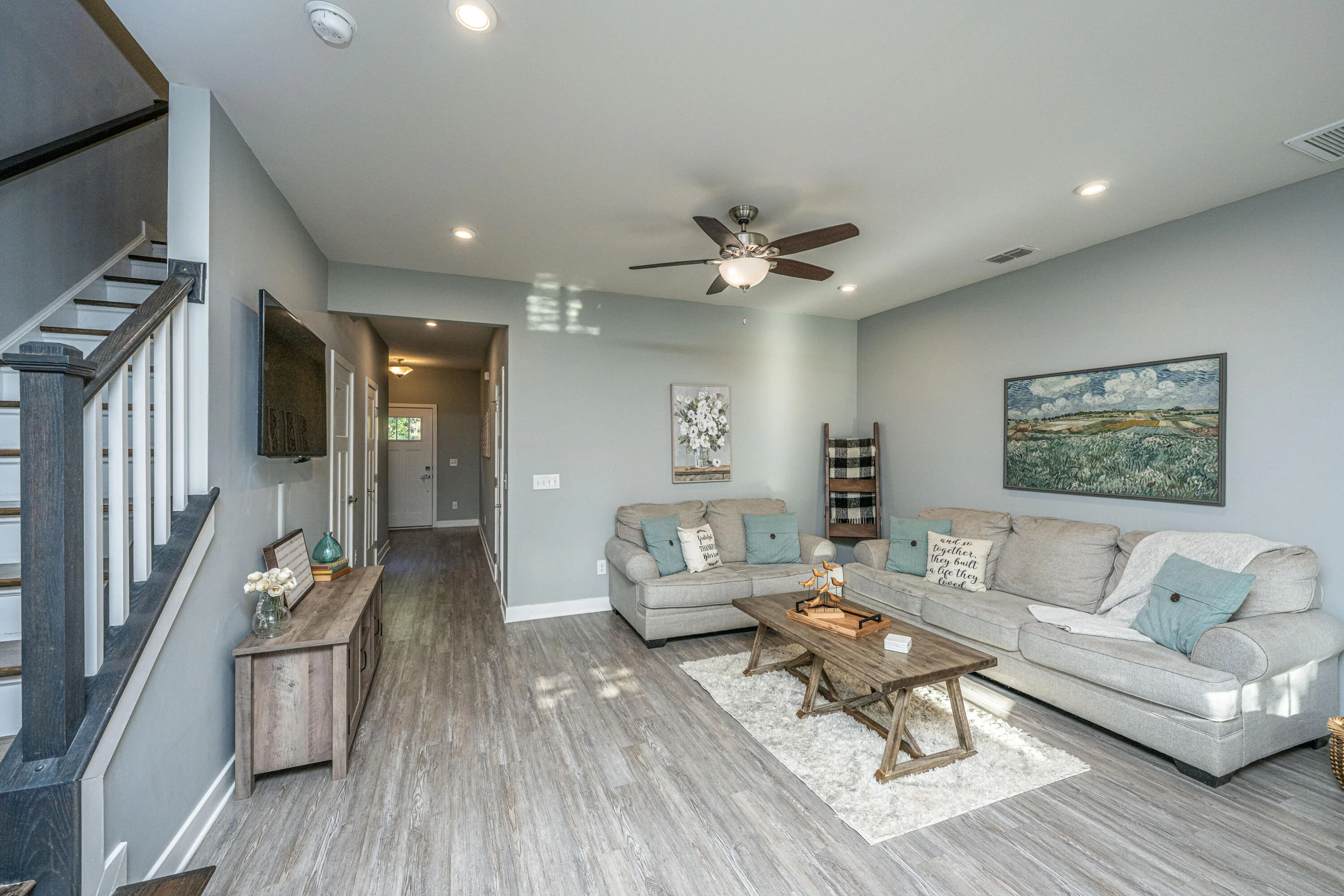 109 Queen Palm Court