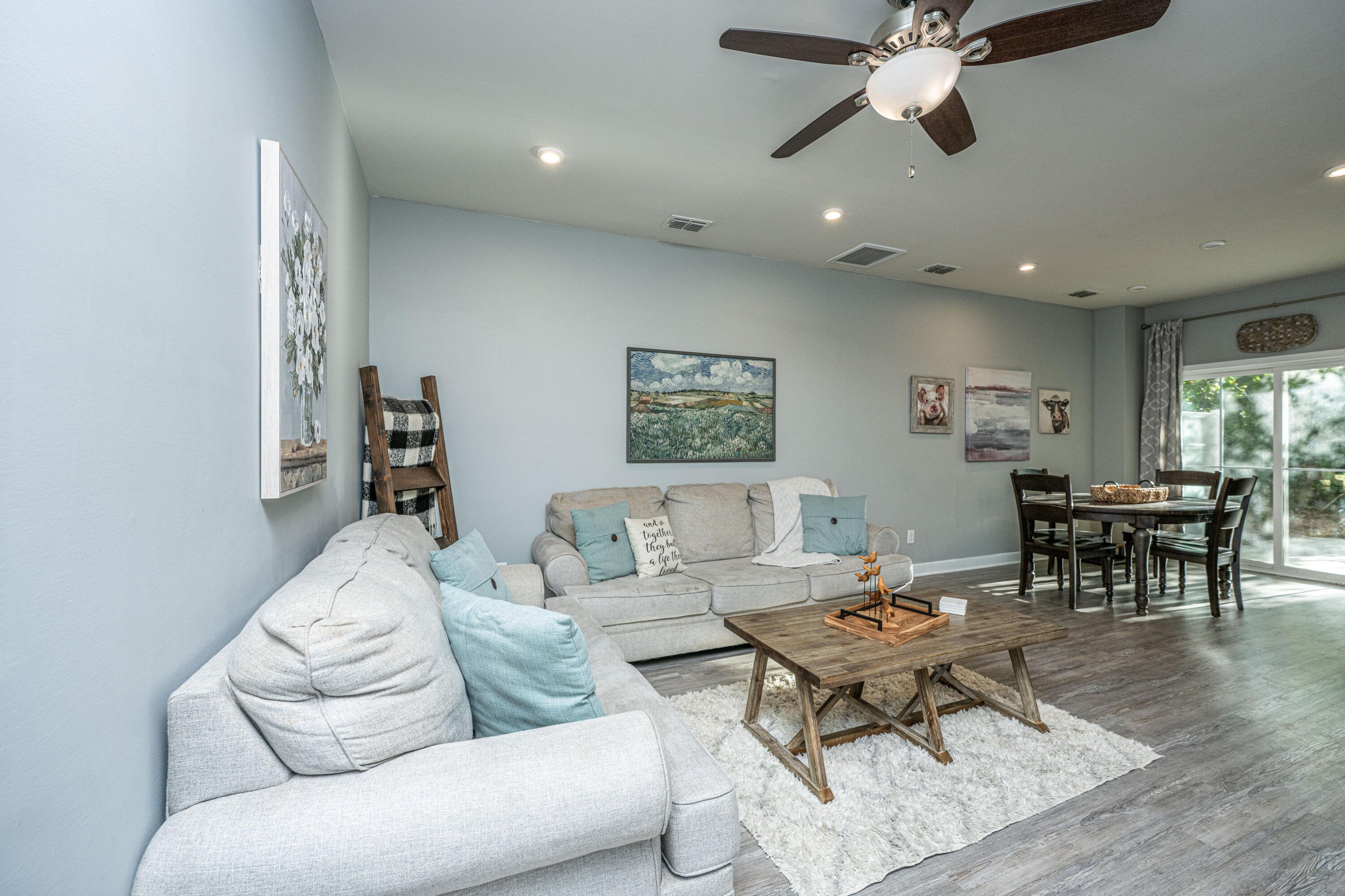 109 Queen Palm Court