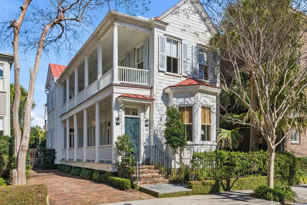Photo of 4 Wentworth Street, Charleston, SC 29401 (MLS # 26012748)