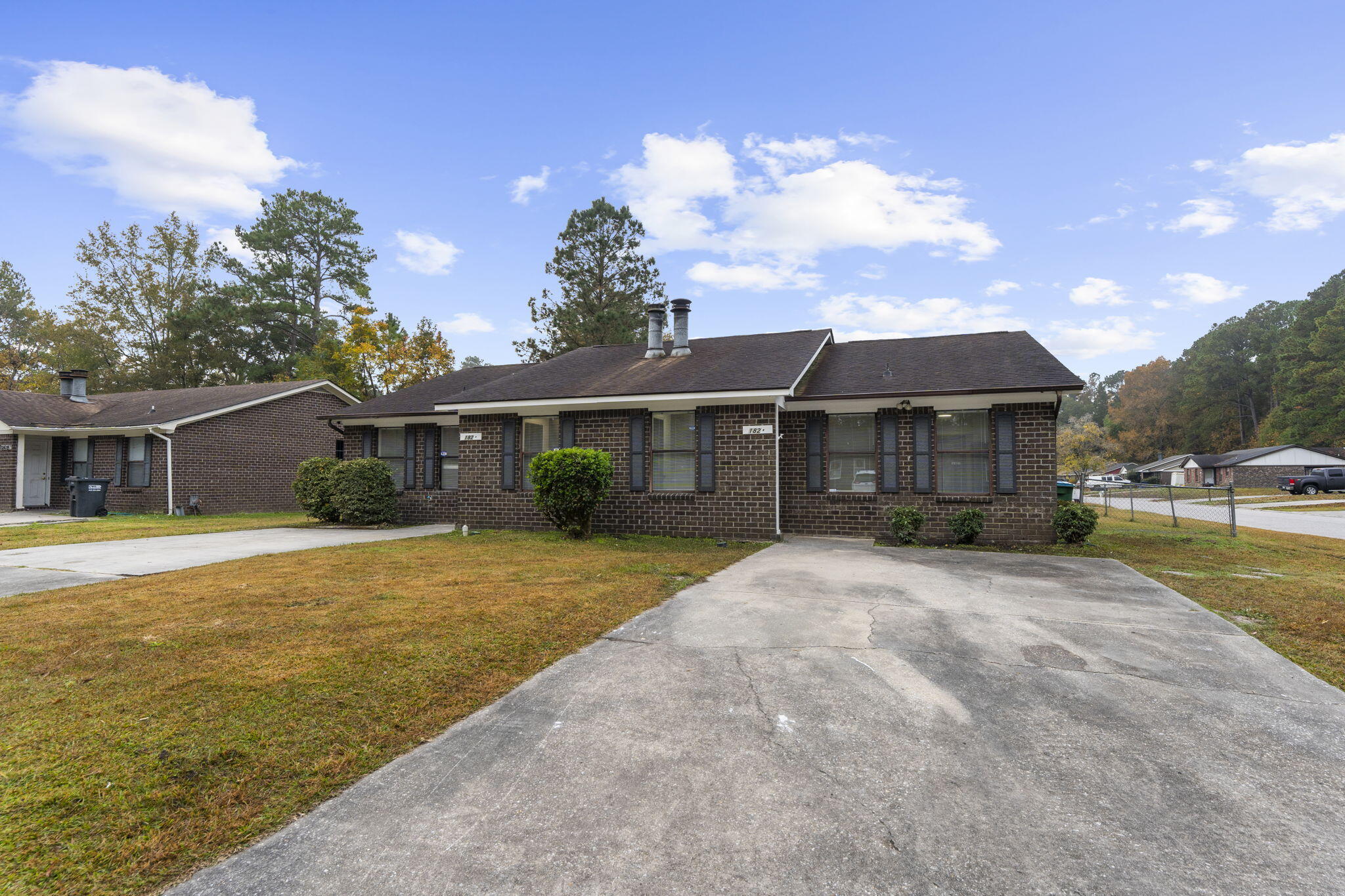 182 Dorchester Manor Boulevard A&B