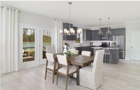 724 Meadowbrook Lane