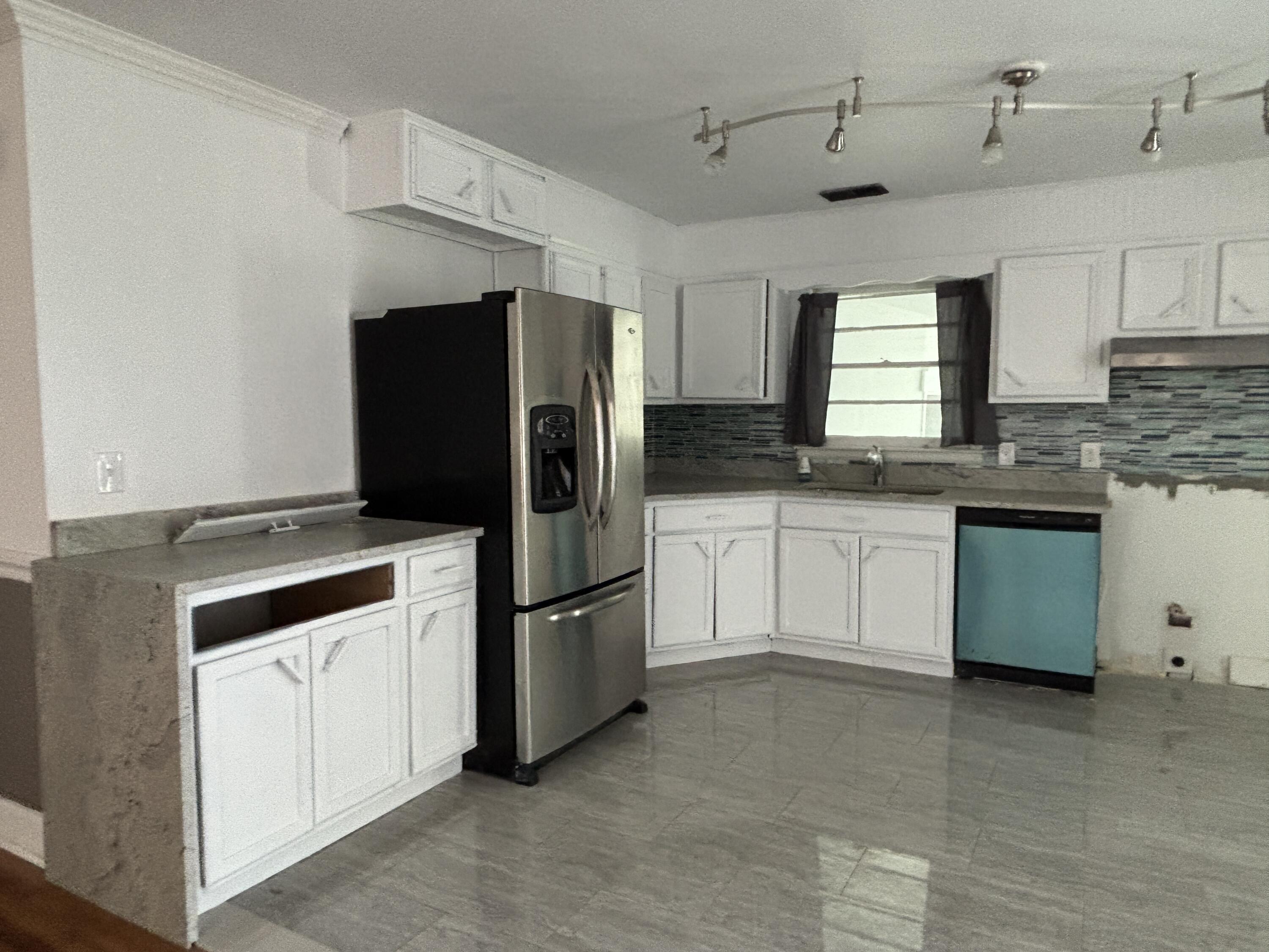 3308 Londonderry Road