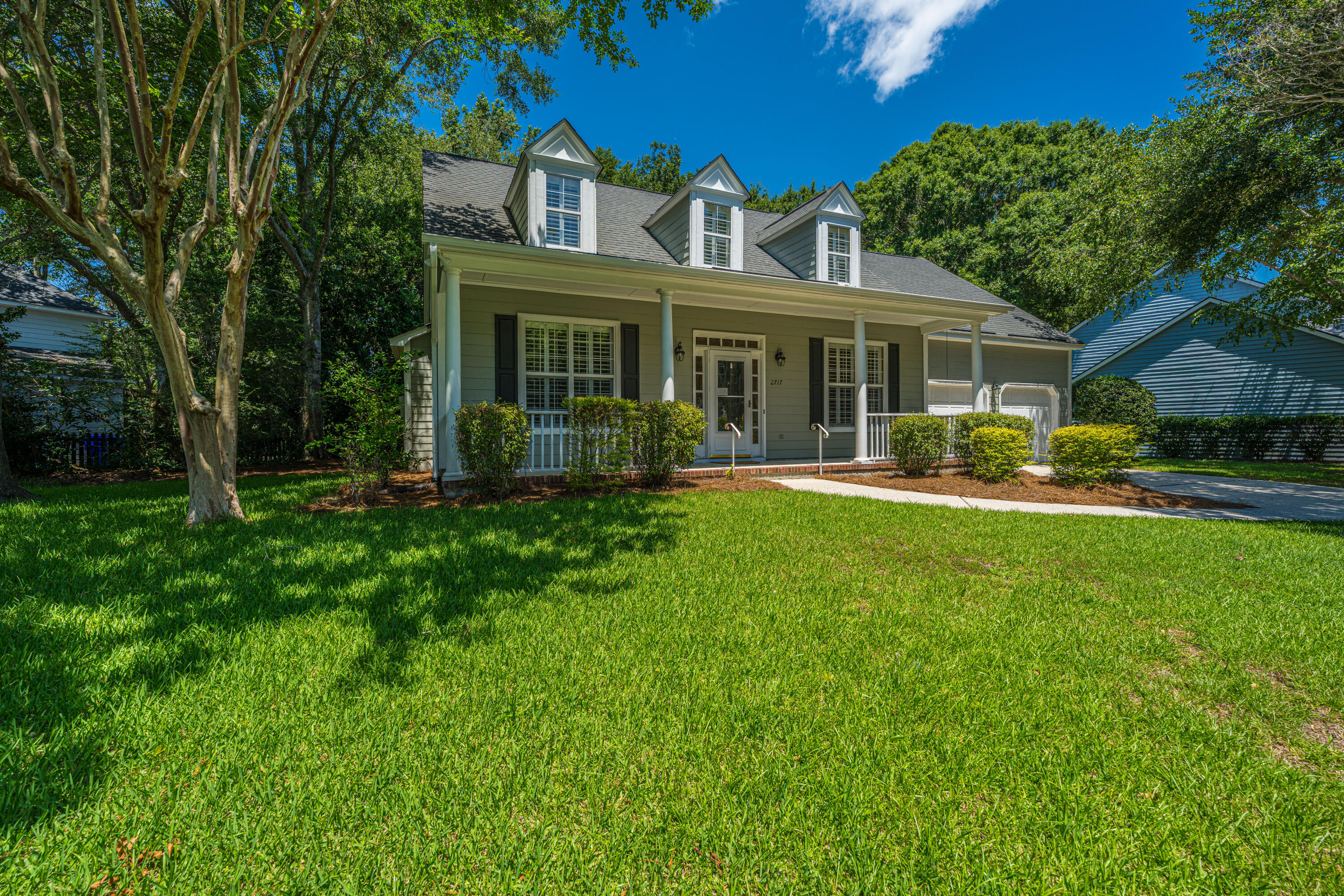 2717 Meriwether Lane