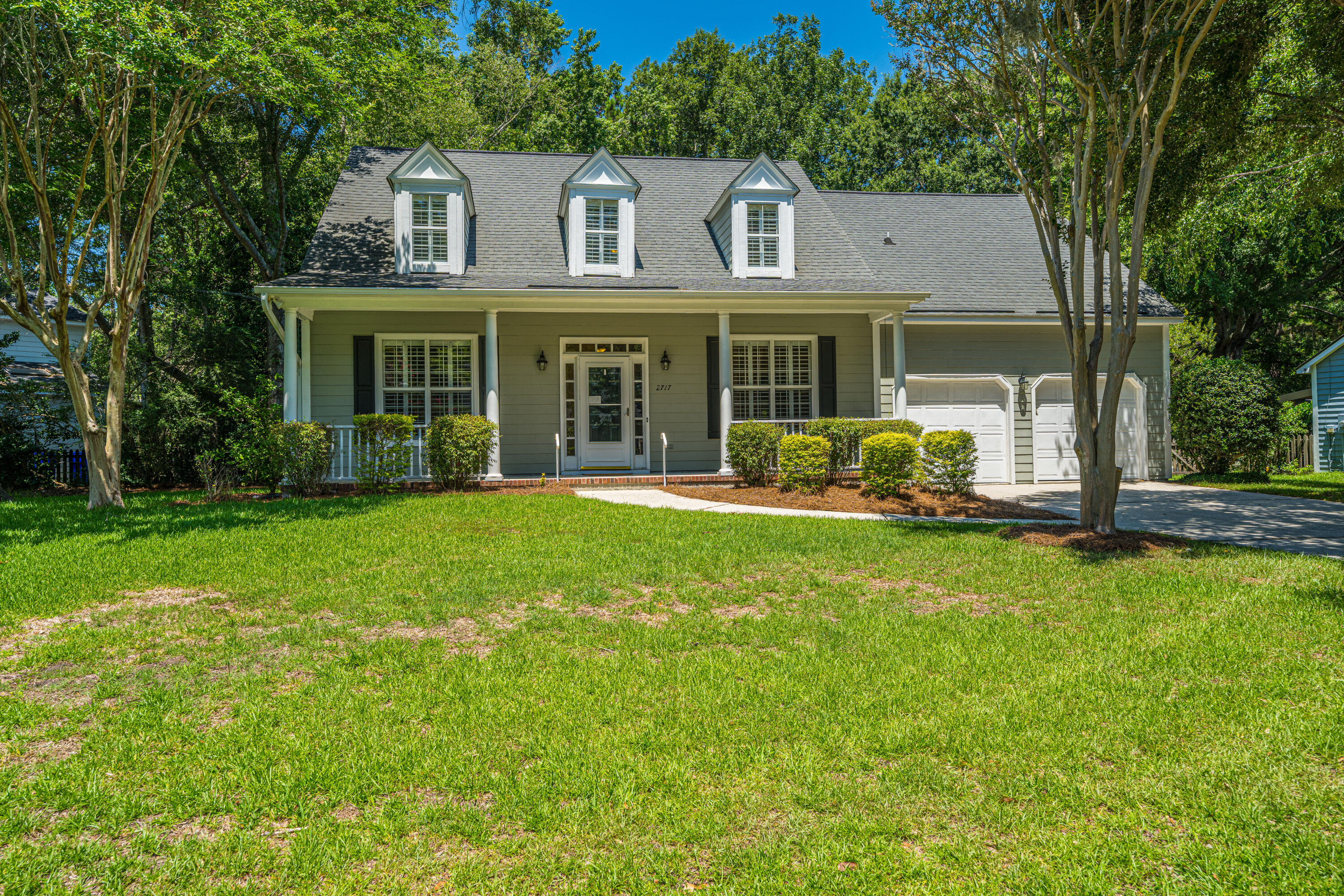 2717 Meriwether Lane