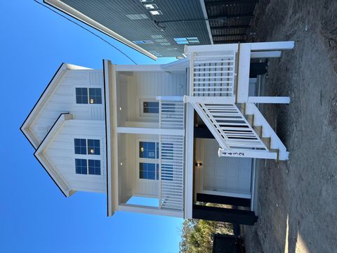 A home in North Charleston