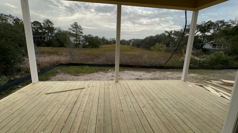 A home in North Charleston