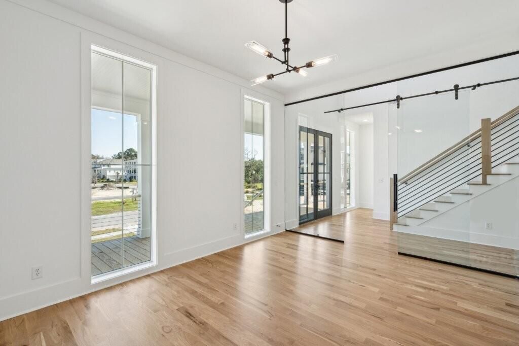 Photo of 230 River Oak Drive, Mount Pleasant, SC 29464 (MLS # 25028612)