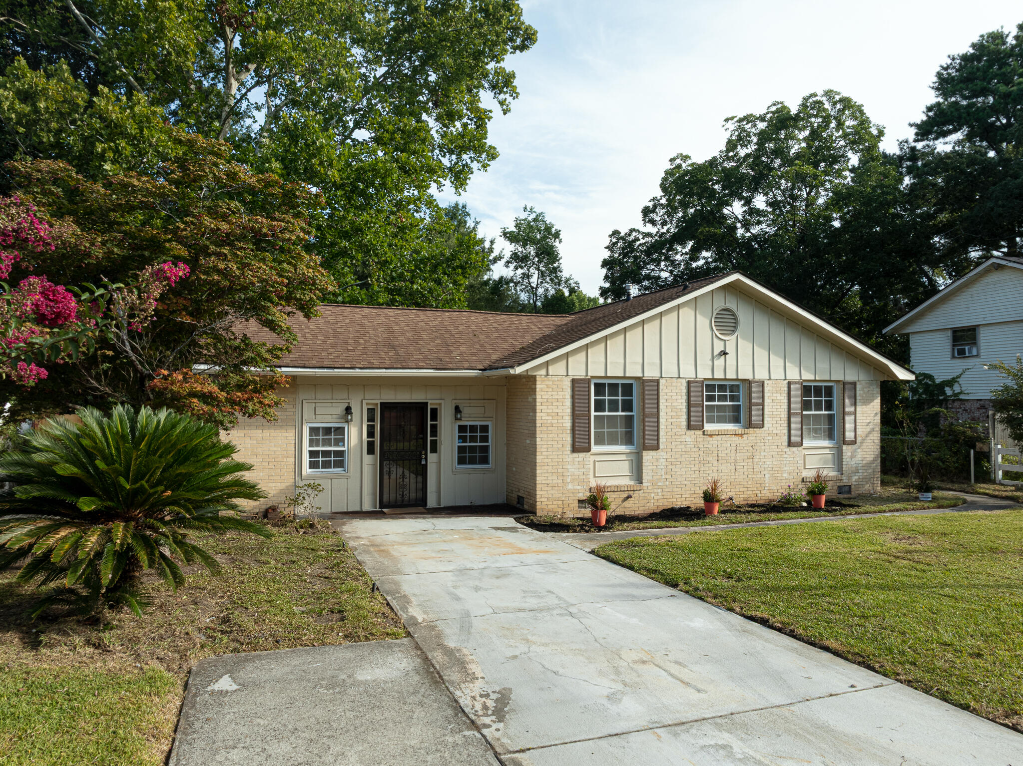 3322 Stonehaven Drive