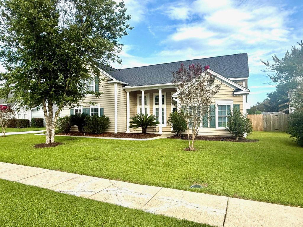 Photo of 7304 Kestrel Trail, Hanahan, SC 29410 (MLS # 25018567)