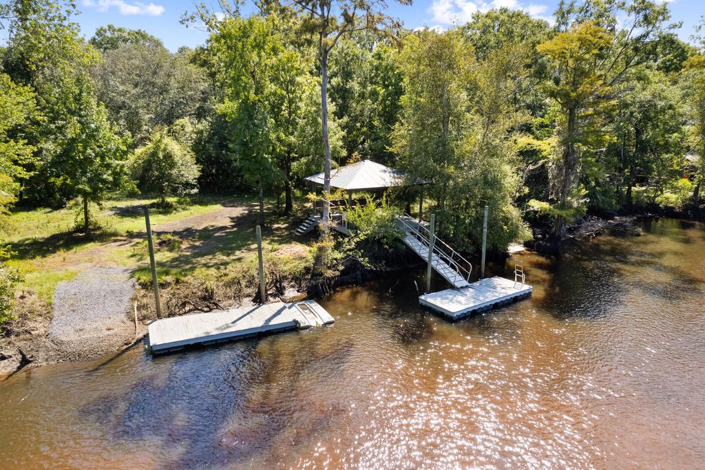 Photo of 7175 Parkers Ferry Road, Adams Run, SC 29426 (MLS # 25025214)