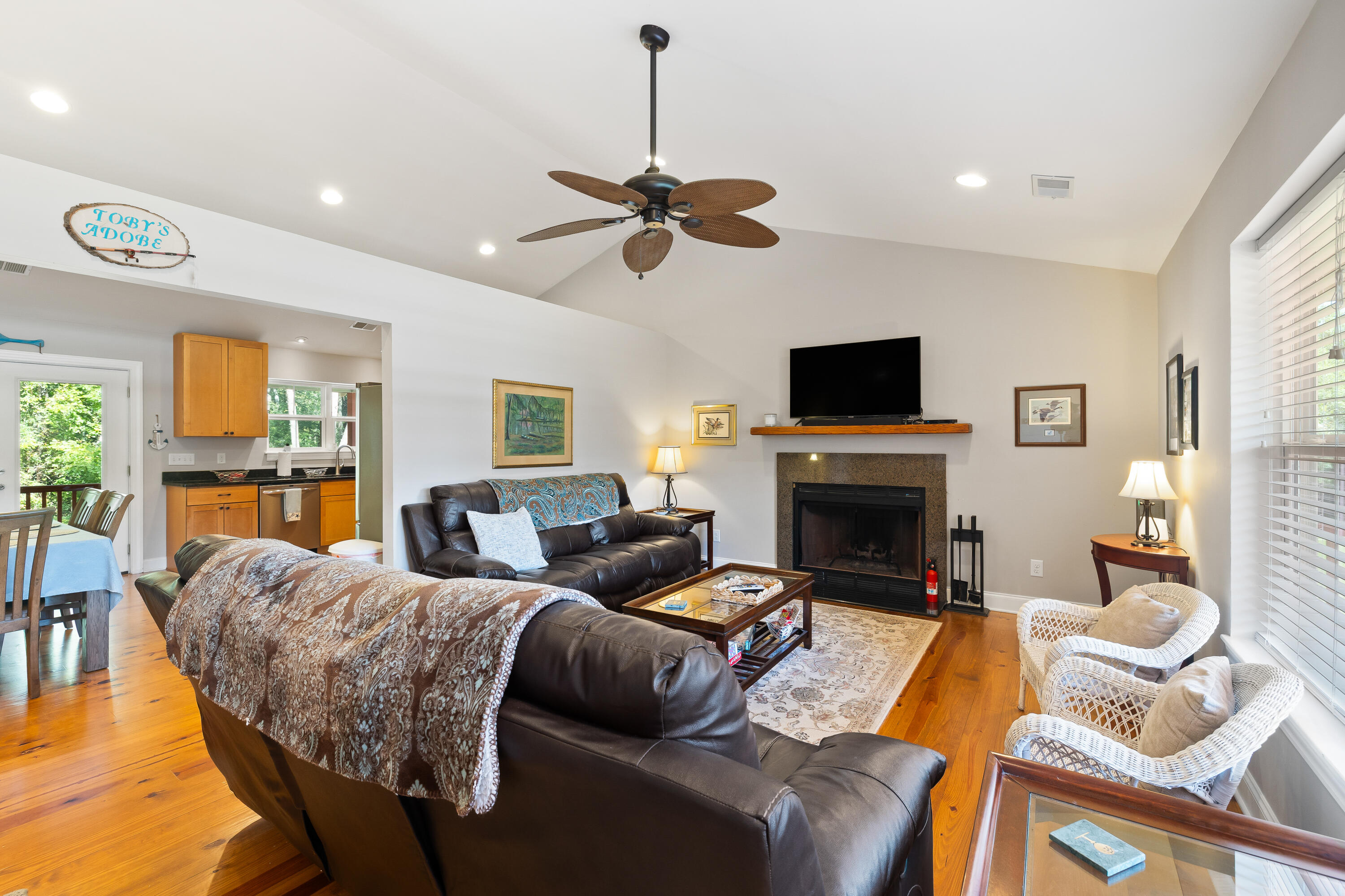 7175 Parkers Ferry Road