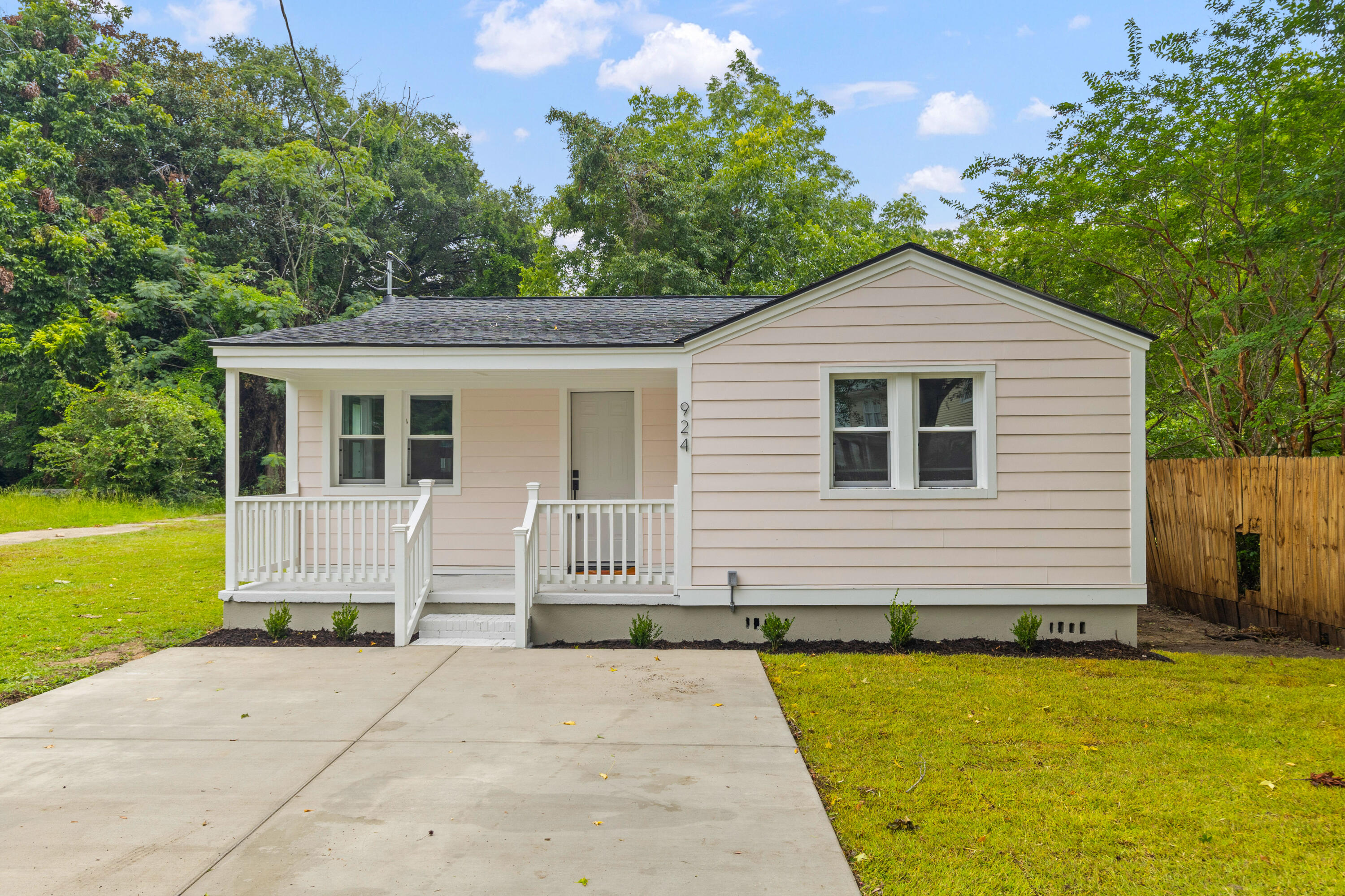 924 Main Street