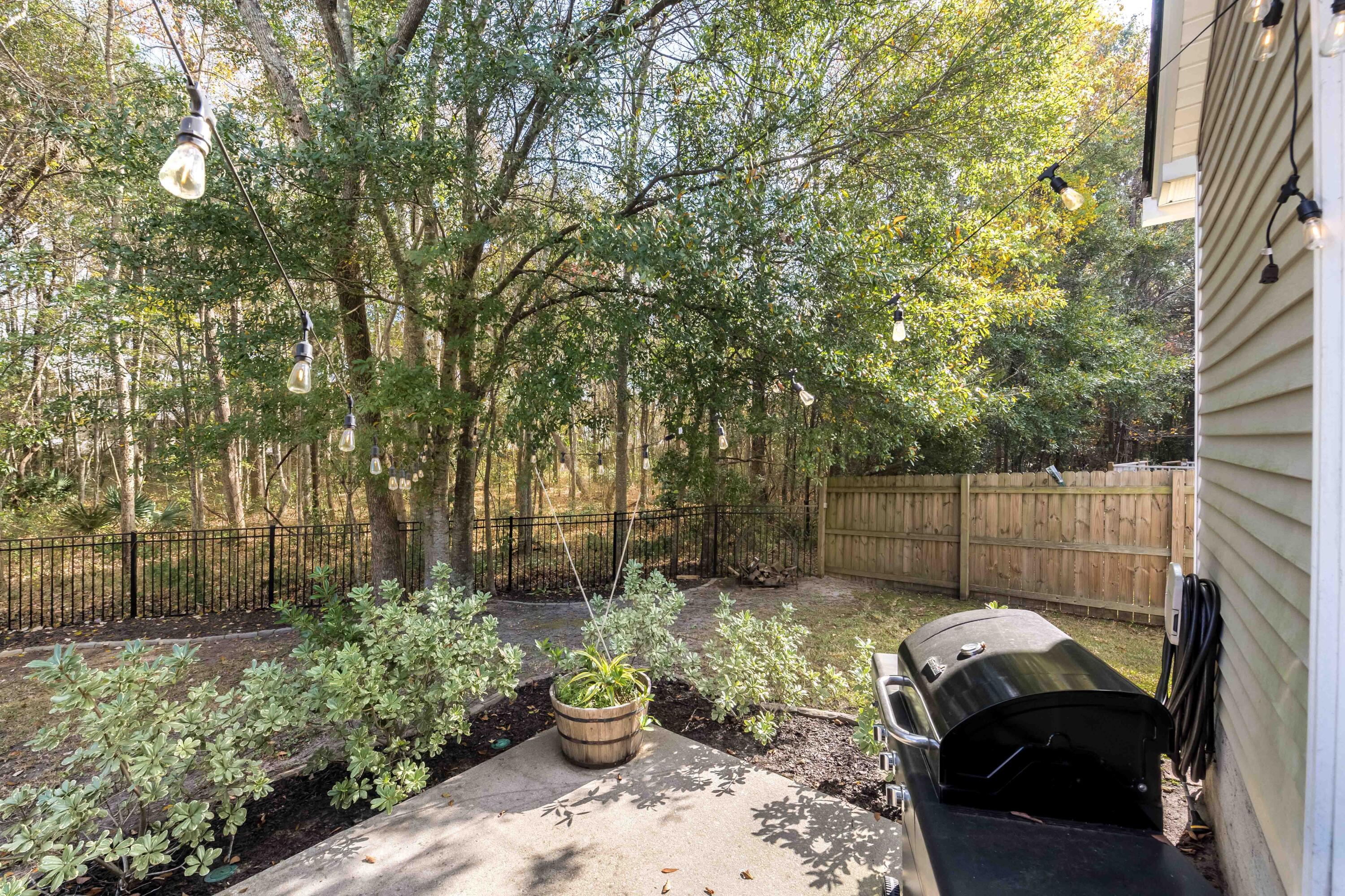 8067 Old London Road